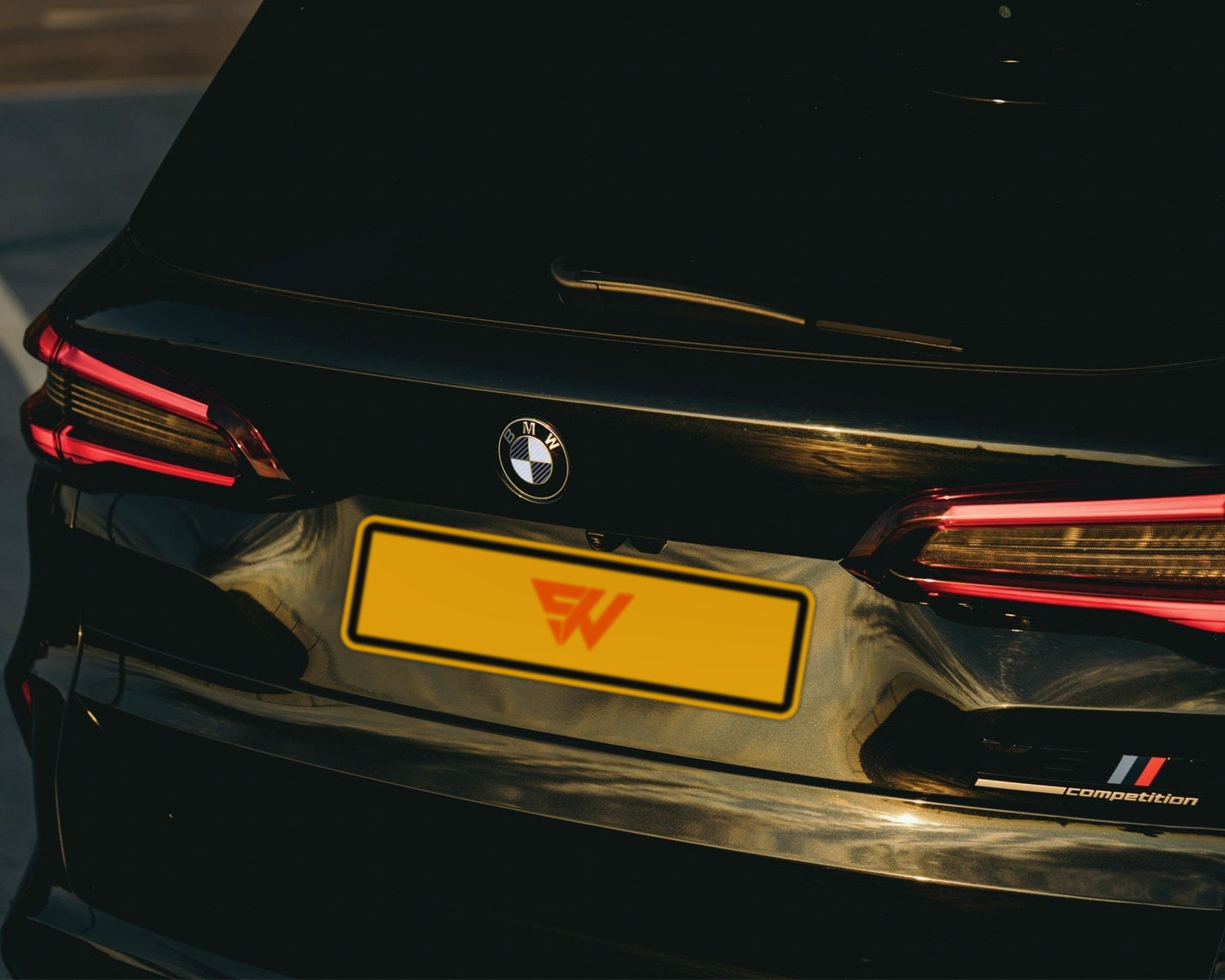 Black & White Carbon V2 BMW badge overlay — compatible with F40, G20, G30