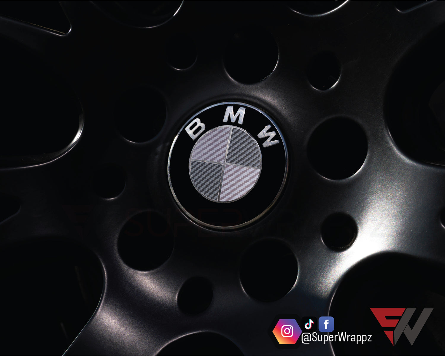 Dark Grey & Silver Carbon V1 BMW Badge Overlay — Compatible with E/F Series | SuperWrappz
