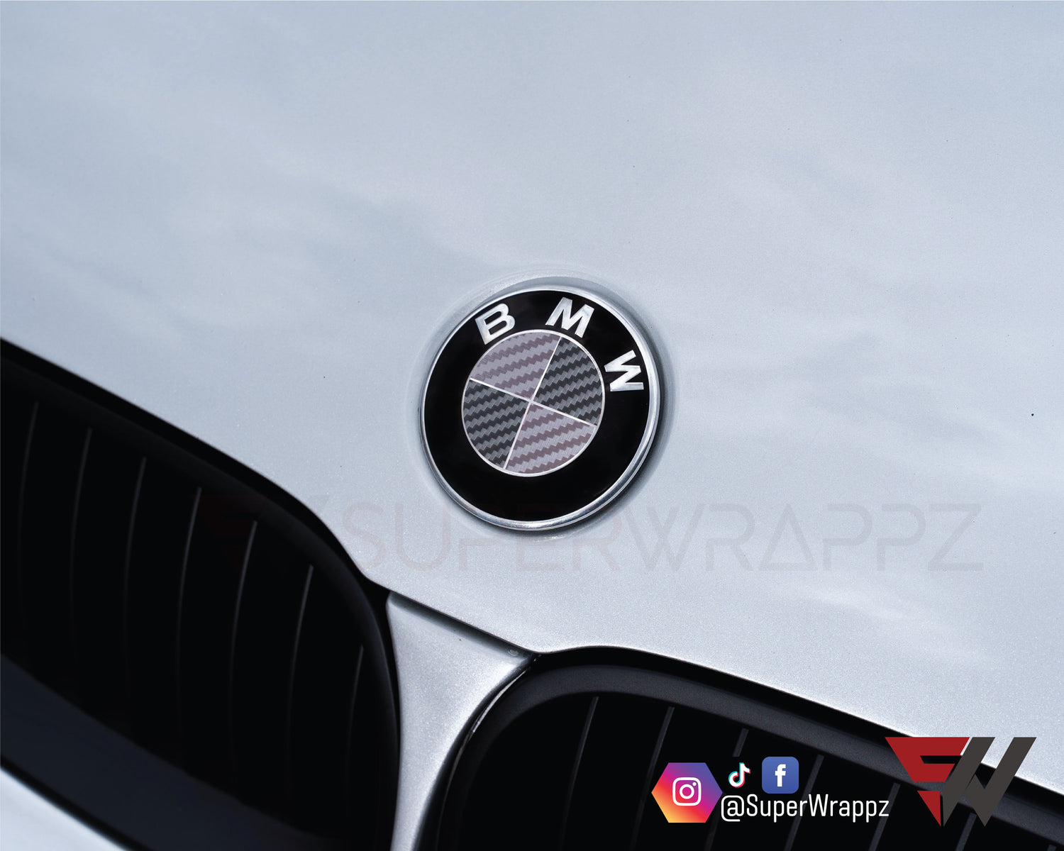 Dark Grey & Silver Carbon V1 BMW Badge Overlay — Compatible with E/F Series | SuperWrappz